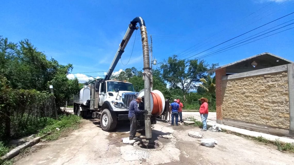 Apoya CAPASEG con desazolve de drenajes a los municipios de Iguala, Tepecoacuilco, Pungarabato y Tixtla