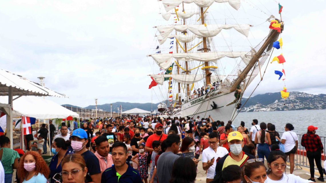 Más de 20 mil personas visitaron el Buque Escuela Velero Cuauhtémoc