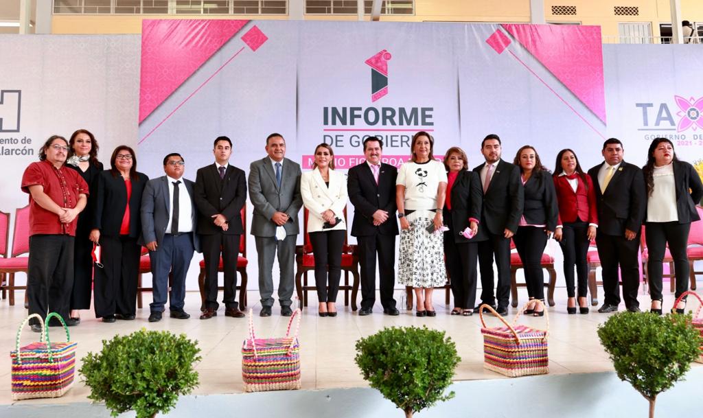 Acude Evelyn Salgado al 1er Informe de Gobierno del Presidente de Taxco