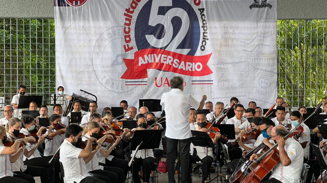 Ofrece la Filarmónica de Acapulco concierto especial a estudiantes de Turismo