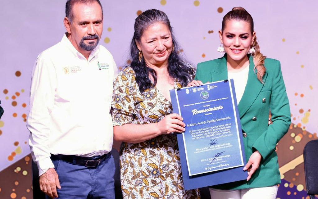 Celebra Evelyn Salgado el 39 Aniversario del Colegio de Bachilleres de Guerrero