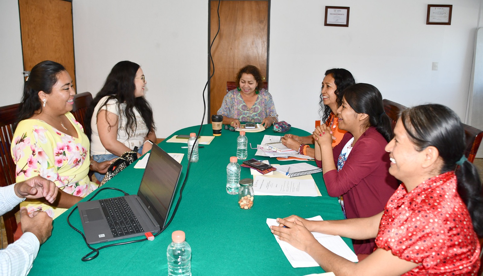 La Titular De Semujer Se Reuni Con Delegadas Regionales Para Reforzar