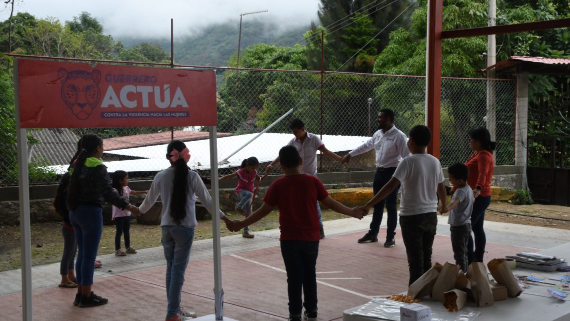 La SEMUJER imparte taller sobre los derechos de las mujeres, niñas y niños en la comunidad serrana