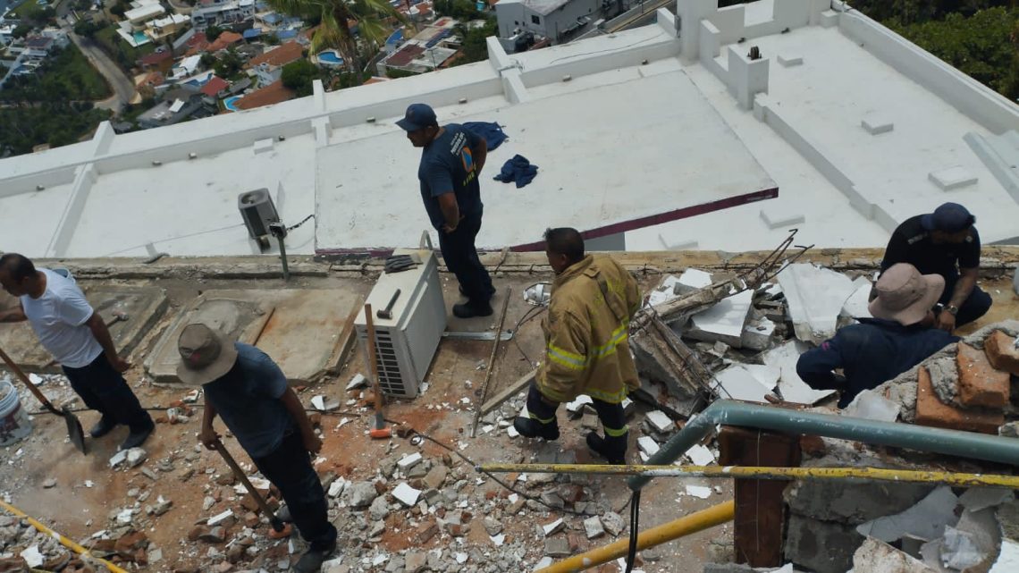 SGIRPCGRO ATIENDE EXPLOSIÓN EN HOTEL LAS BRISAS