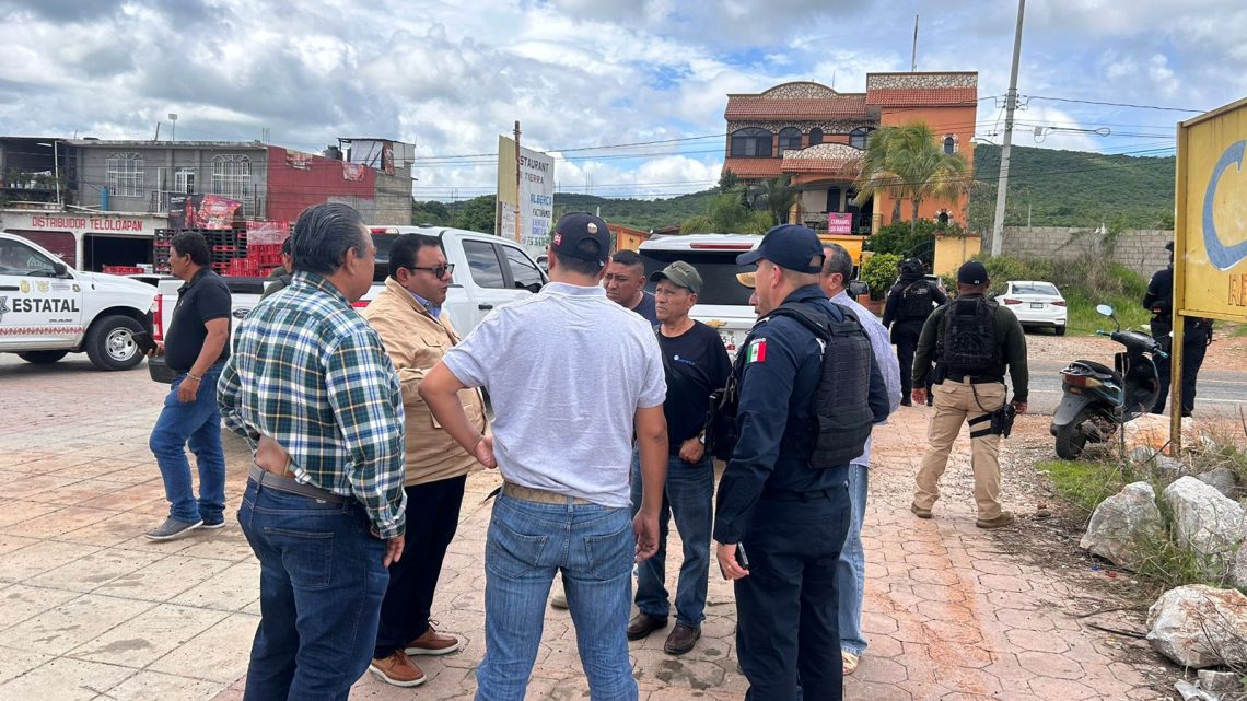 Resultado del diálogo de funcionarios estatales con inconformes levantan el bloqueo en carretera federal en Teloloapan