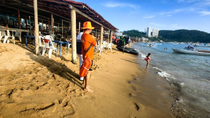 Se brinda atención y seguridad a turistas en Acapulco a través del Operativo de Verano 2024