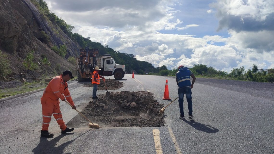 Continúa CICAEG trabajos de mantenimiento en libramiento Chilpancingo-Tixtla