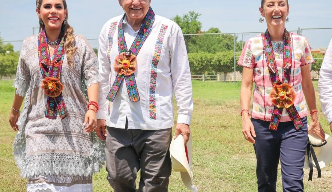 La gobernadora Evelyn Salgado y el presidente Andrés Manuel López Obrador inauguraron la ampliación de la Carretera Las Cruces-Pinotepa Nacional