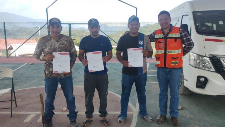 Fortalece Minera Media Luna la actividad ganadera regulada entre productores de Eduardo Neri