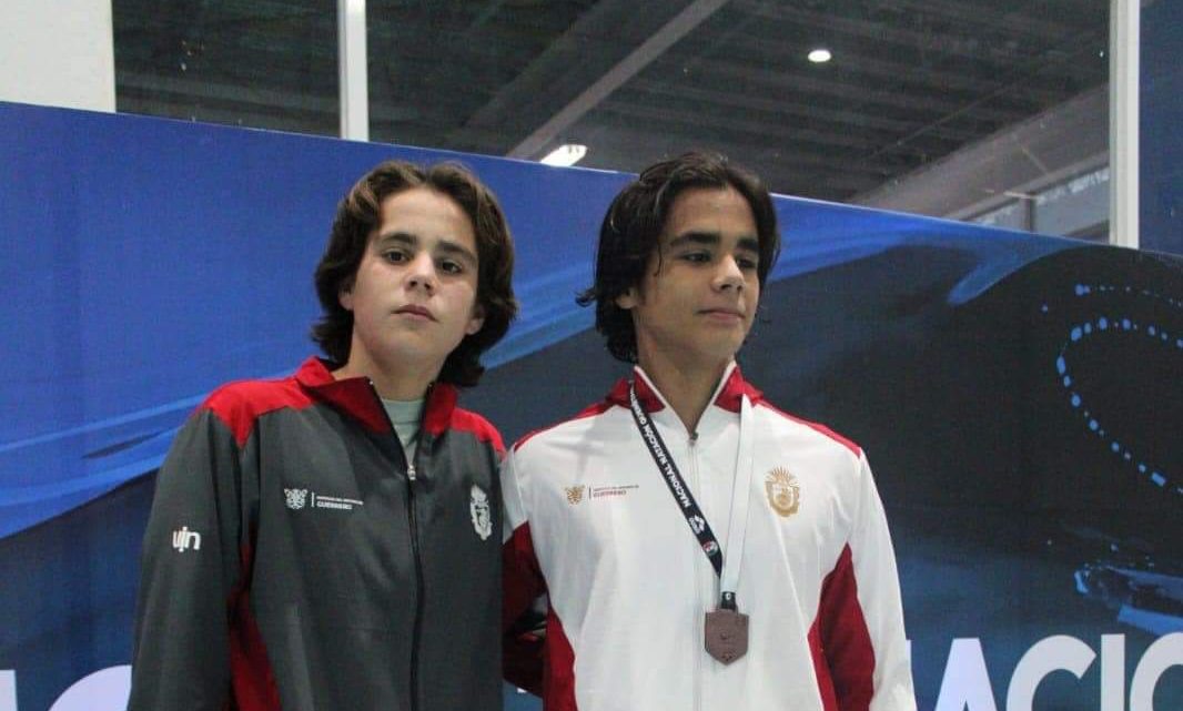 Destacan Jaime y “Jacko” Badillo Jr. en Campeonato de Natación en Querétaro