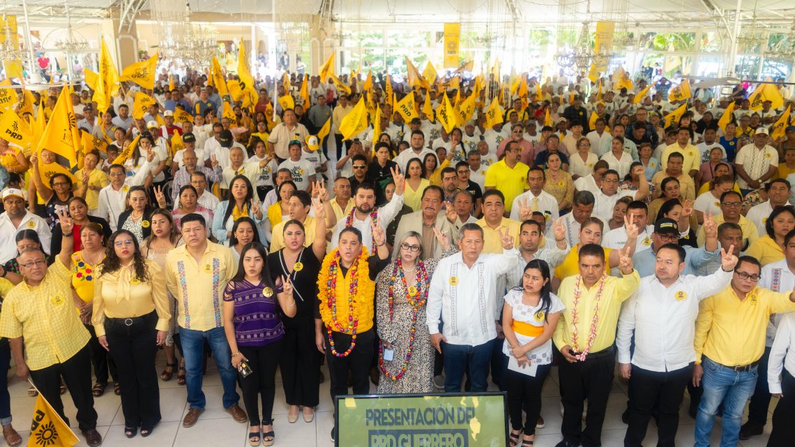 Muestra músculo el PRD Guerrero; reúne a miles en Chilpancingo para su presentación oficial